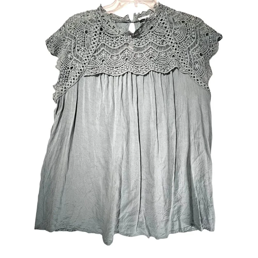 FSL Apparel Green Crochet Lace Yoke Sleeveless Tunic Blouse Top Button Closure - Picture 1 of 12